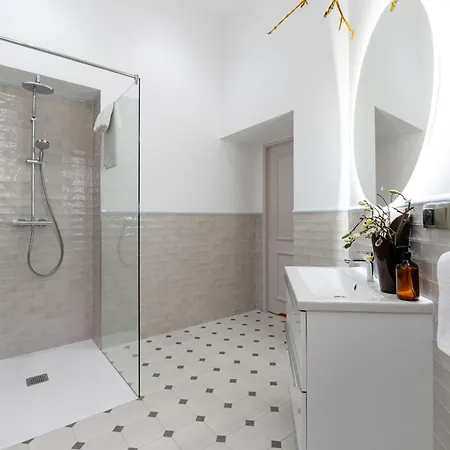 Two Bedroom Apartment-dietla 11- Wawel Castle View Apartment *