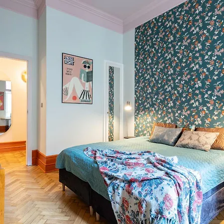 Two Bedroom Apartment-dietla 11- Wawel Castle View Apartment *