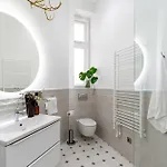 Two Bedroom Apartment-dietla 11- Wawel Castle View Apartman *